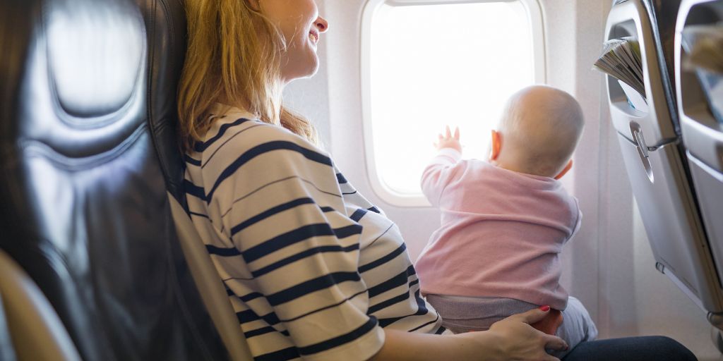 How soon can you fly with a baby? A comprehensive guide to plane travel with a baby