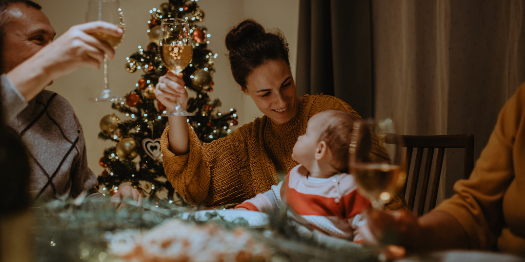 The ultimate guide to baby sleep & Christmas travel